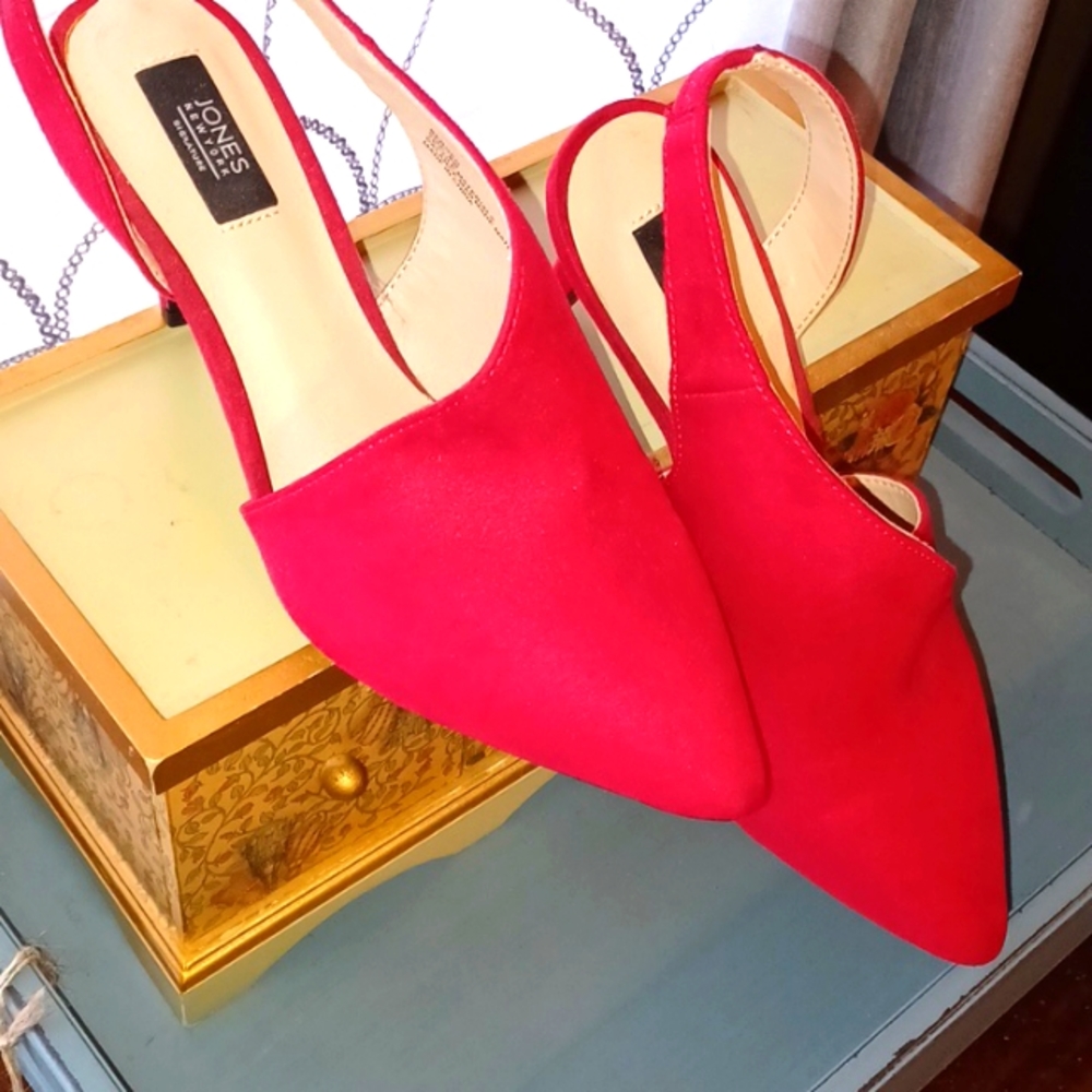 JONES NY Raspberry Suede Pumps - Picture 2 of 5